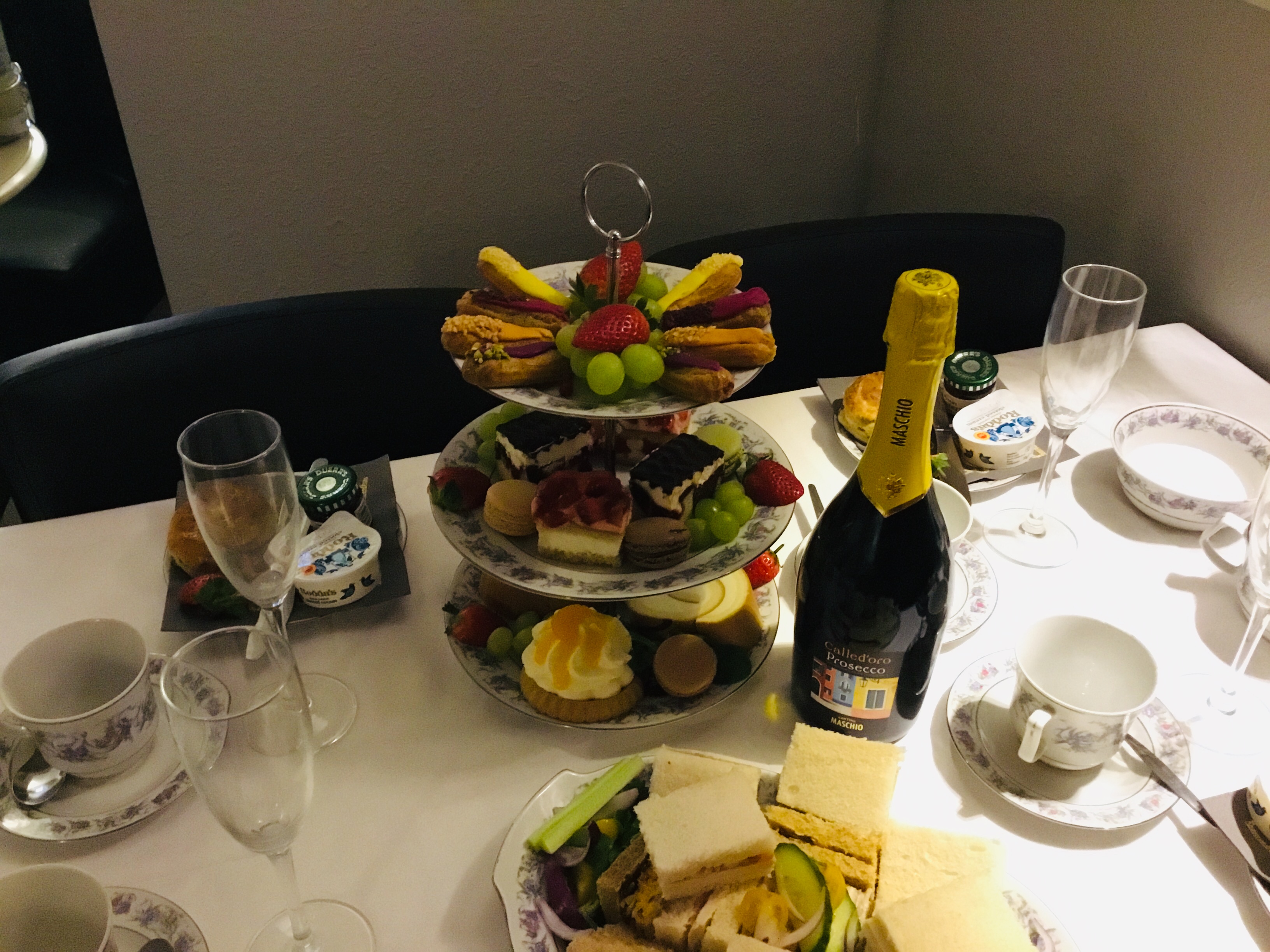 Shellys Bistro Restaurant Swaffham afternoon teas and cream tea our speciality